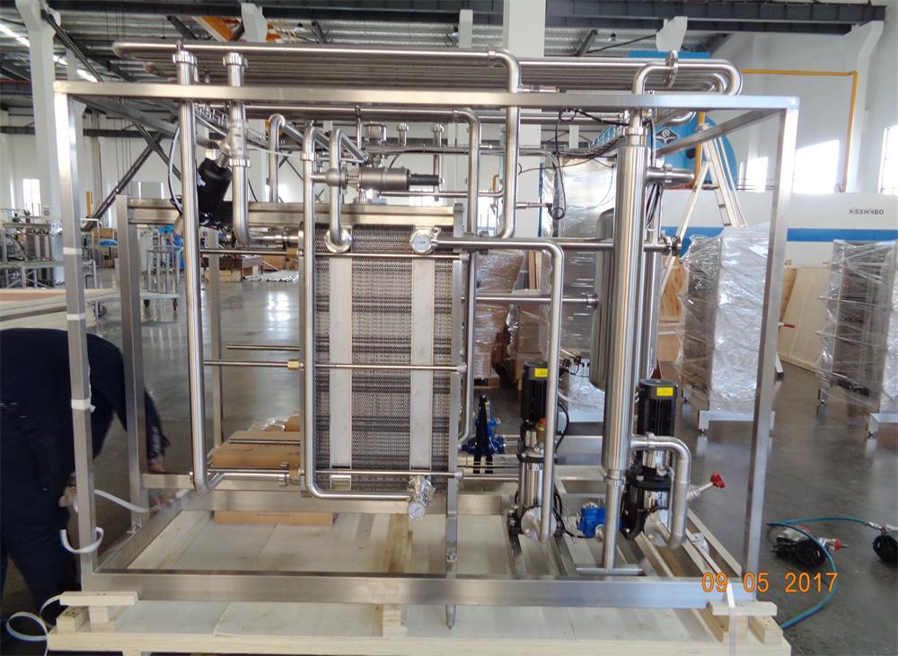 <b>5,000 L/h Semi-auto Plate Type Beer Fla</b>